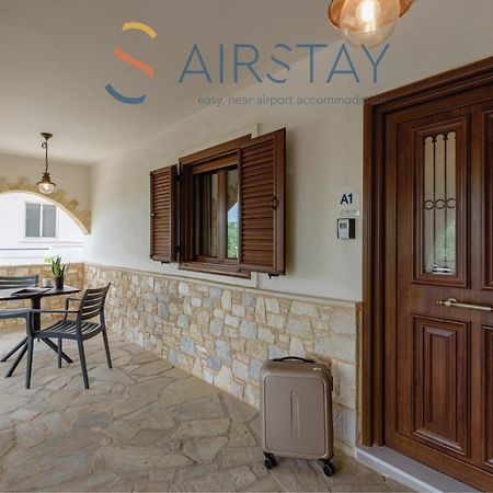 Ryze Apartments Airport By Airstay Artemida  Zewnętrze zdjęcie