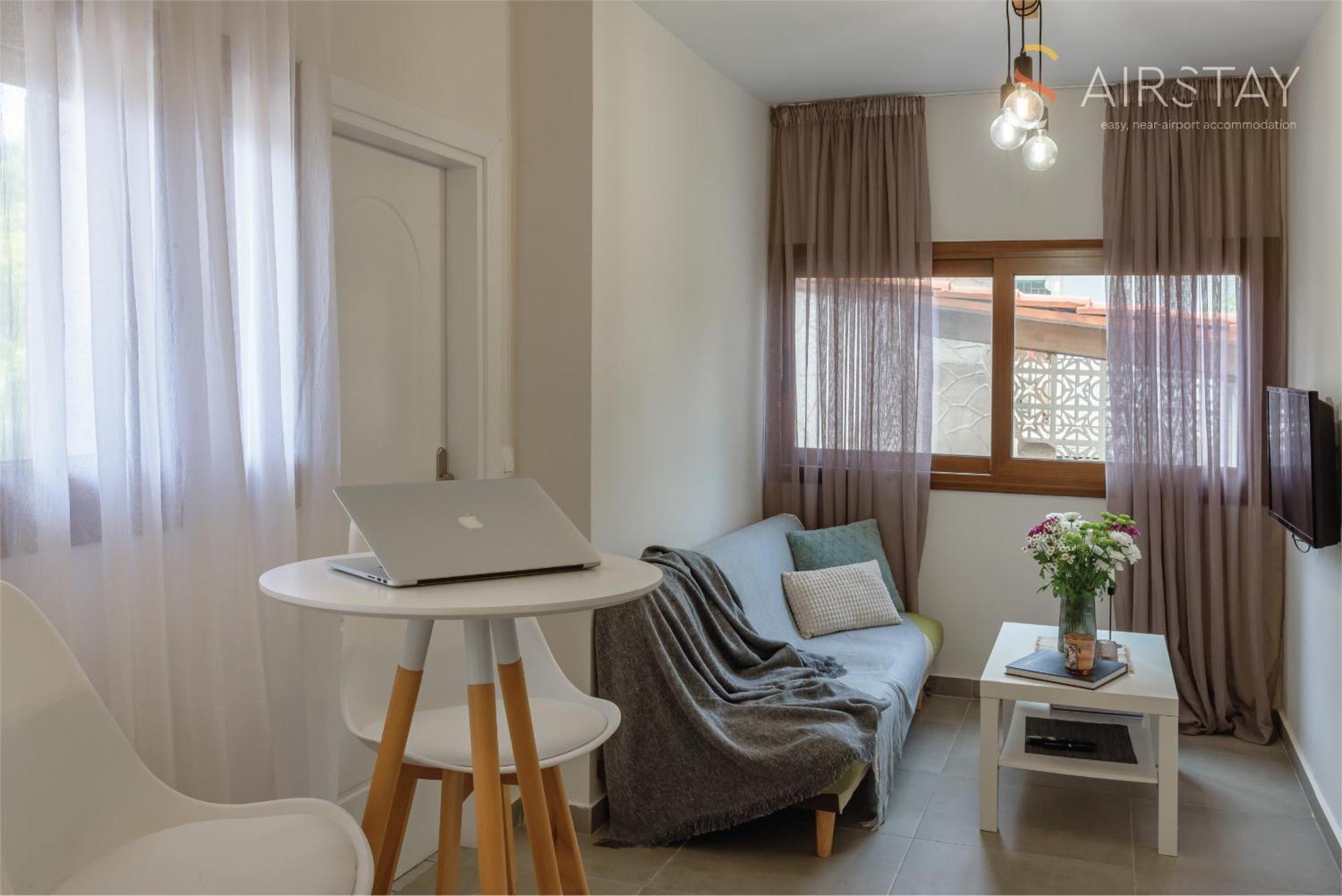 Ryze Apartments Airport By Airstay Artemida  Zewnętrze zdjęcie