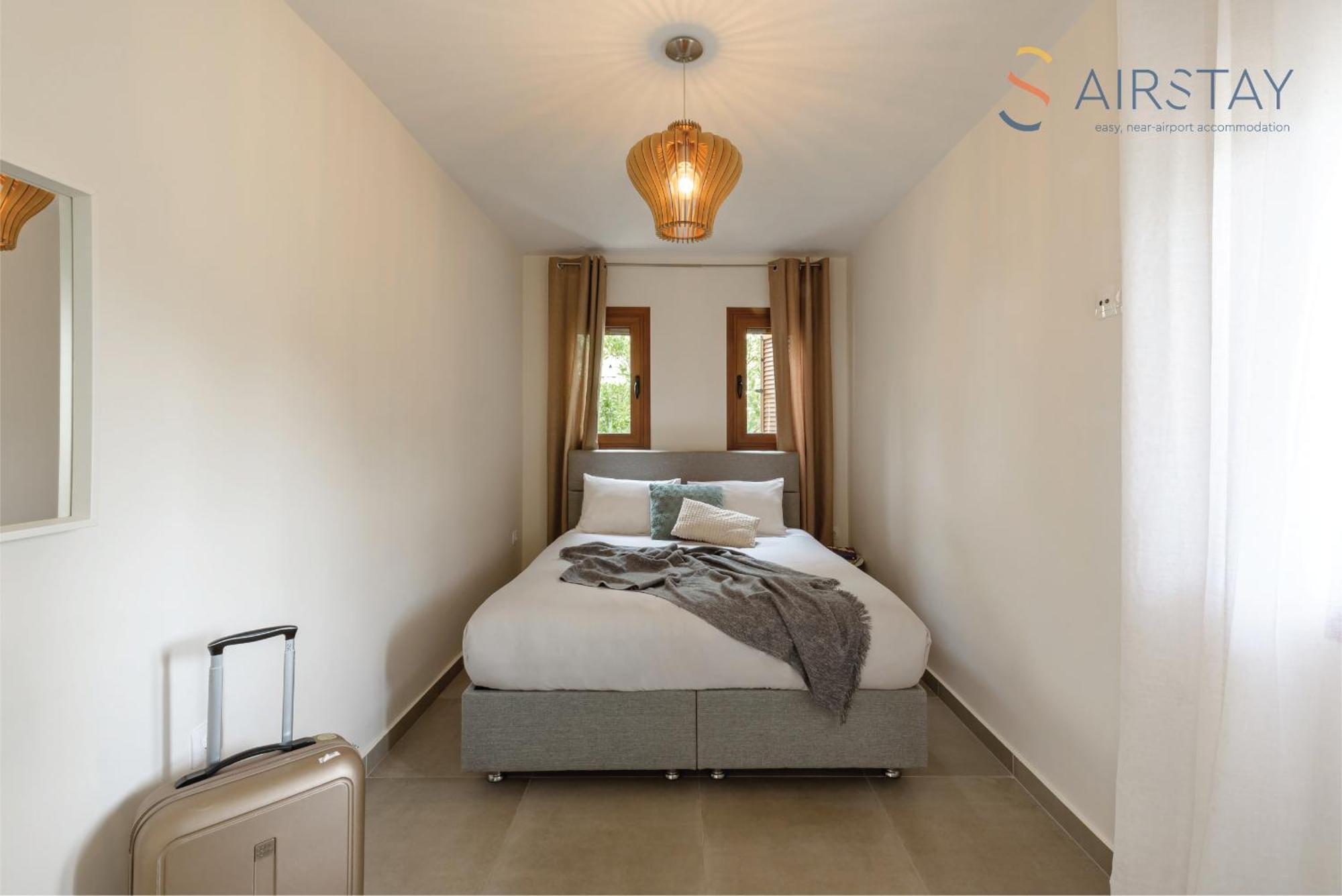 Ryze Apartments Airport By Airstay Artemida  Zewnętrze zdjęcie