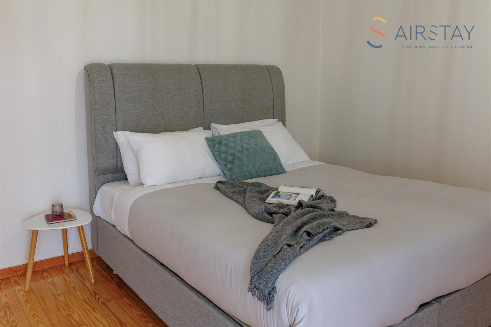 Ryze Apartments Airport By Airstay Artemida  Zewnętrze zdjęcie
